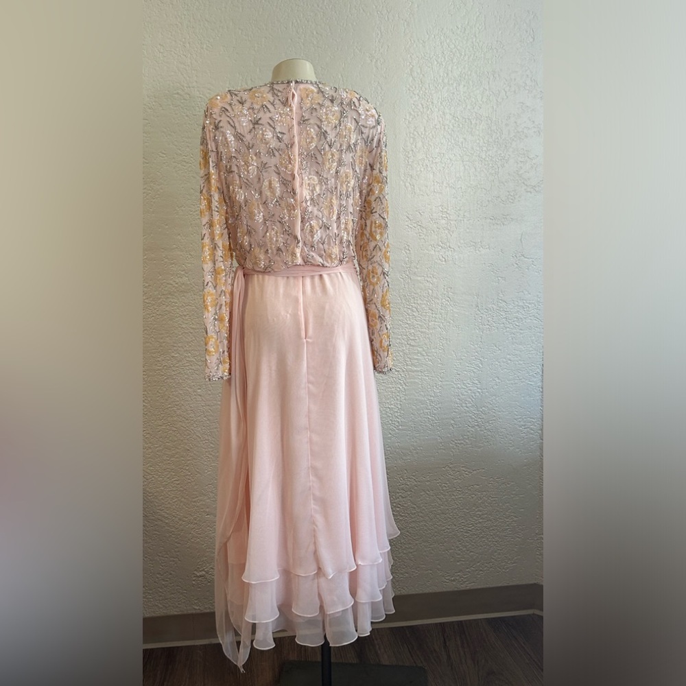 VICTORIA Royal ltg . Vintage light peach beaded / sequins long dress SZ 10 - Picture 3 of 15